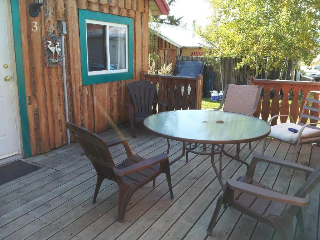 Steamboat Mountain Chalets Spillimacheen Ruang foto