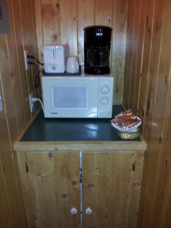 Steamboat Mountain Chalets Spillimacheen Ruang foto