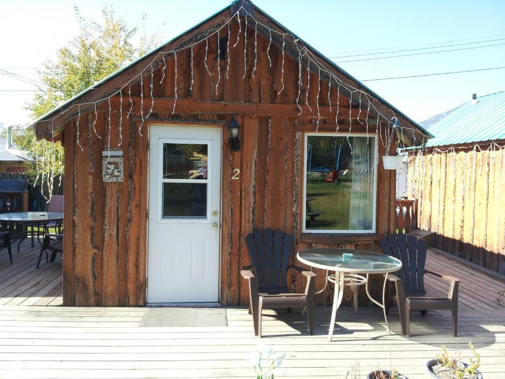 Steamboat Mountain Chalets Spillimacheen Ruang foto