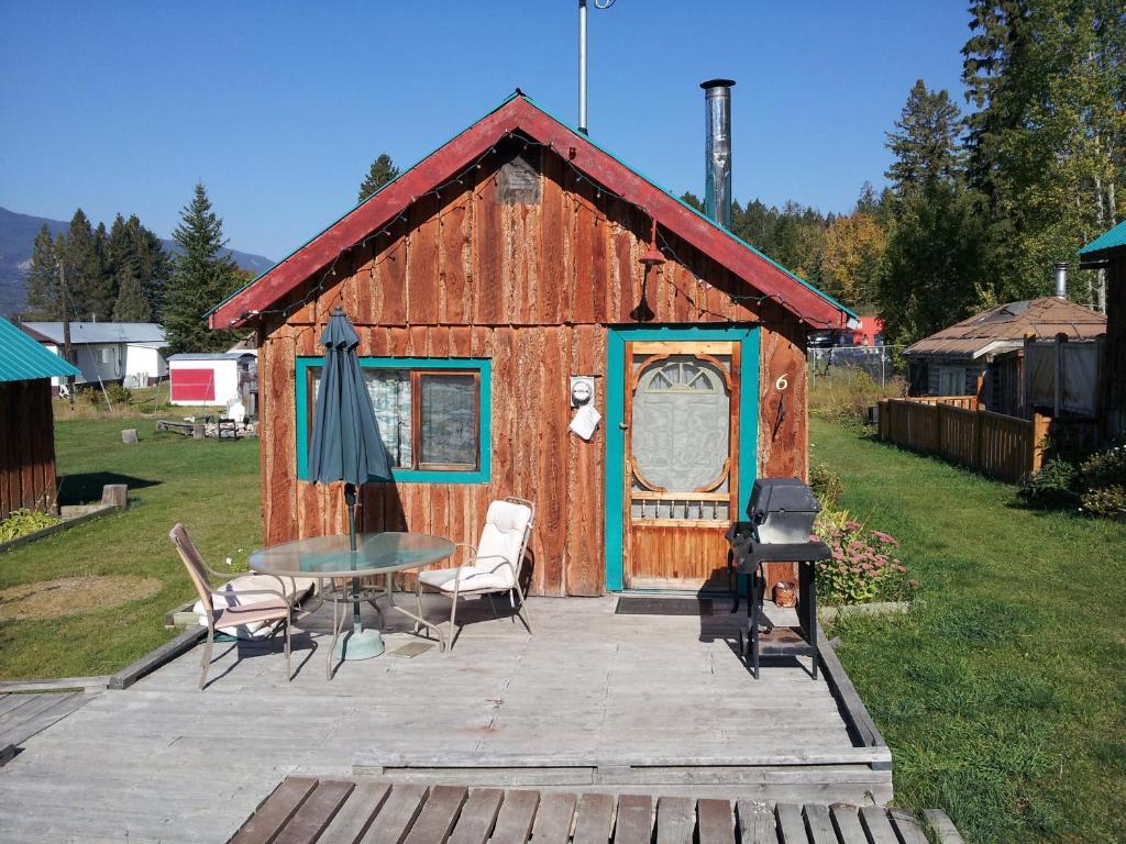 Steamboat Mountain Chalets Spillimacheen Bagian luar foto