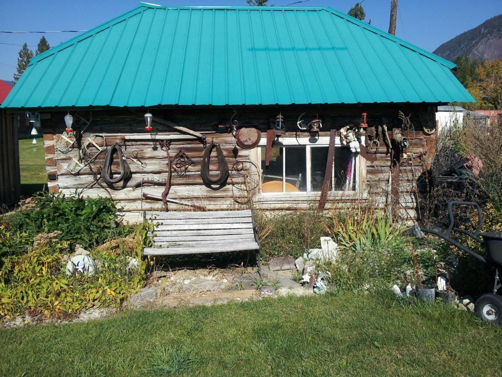 Steamboat Mountain Chalets Spillimacheen Bagian luar foto